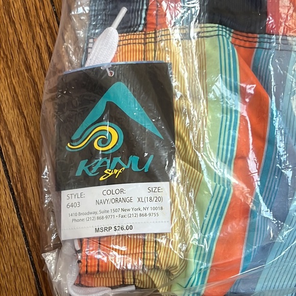 NEW with TAGS Kanu Surf Boys Bathing Suit. Size XL 18/20 - Picture 4 of 5